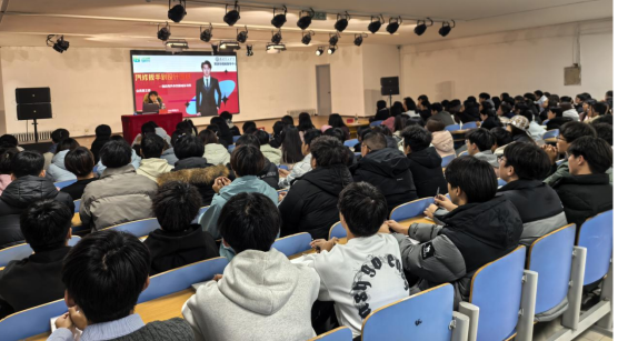 bat365正版唯一官网大学生创新创业联合会 创业历程分享课第十七课圆满结束