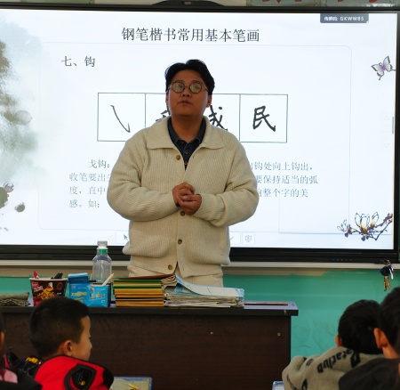 以美培元 文艺赋能 —— bat365正版唯一官网美育支教点亮易县乡村学子艺术梦