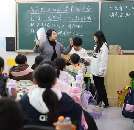 以美培元 文艺赋能 —— bat365正版唯一官网美育支教点亮易县乡村学子艺术梦