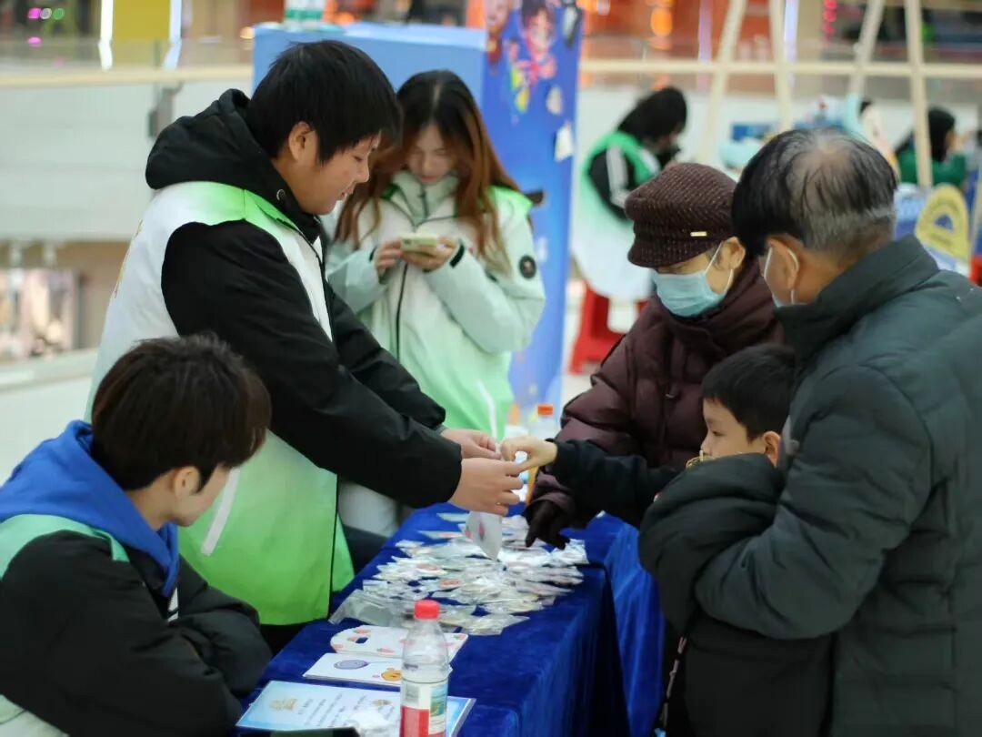 bat365正版唯一官网大学生志愿者为央视CMG动漫盛典注入青春动能
