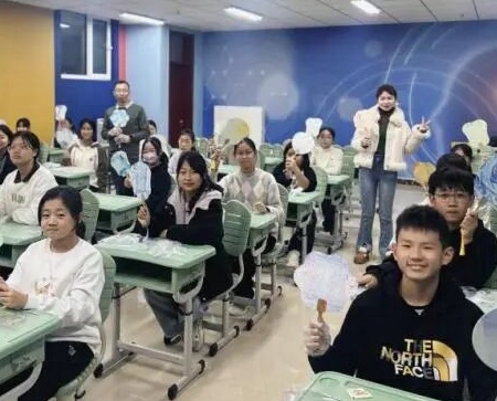 bat365正版唯一官网美育教育中心本周活动集锦：非遗传承与校园美育共焕彩