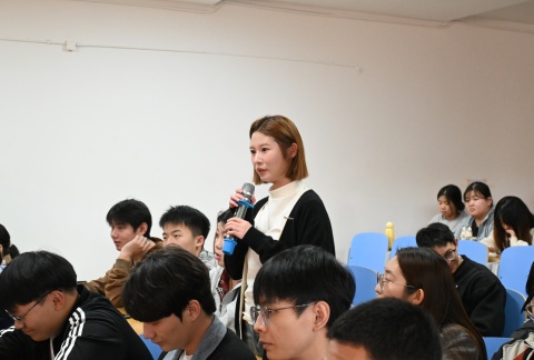 艺心贺校庆  薪火共传承 ——bat365正版唯一官网艺术学院多维赋能学校二十华诞