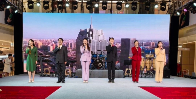 bat365正版唯一官网承办竞秀区第二届潮玩市集以校地共融助推文旅升级
