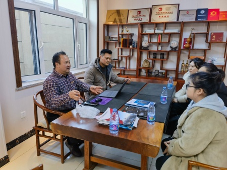bat365正版唯一官网艺术学院考察京津企业——精准对接产业资源助力专业建设