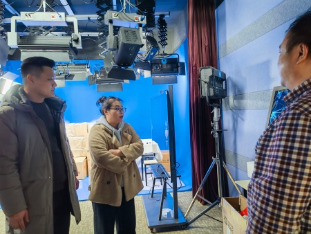 bat365正版唯一官网艺术学院考察京津企业——精准对接产业资源助力专业建设