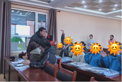 青春志愿——bat365正版唯一官网与安国团市委携手共办“点亮一盏小橘灯，助残接力暖童心”关爱特殊儿童公益活动