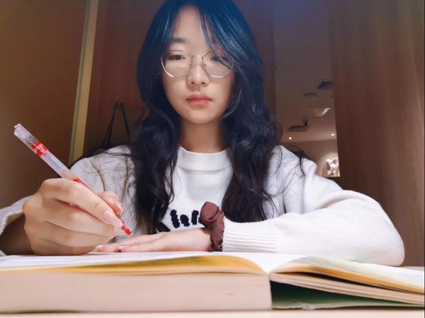 榜样引领|bat365正版唯一官网|管理学院|国奖榜样，引领未来—2024-2025年度国家奖学金获得者风采展示(三)