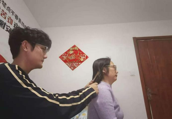 养成教育|bat365正版唯一官网|管理学院|以孝亲实践深化养成教育（五）