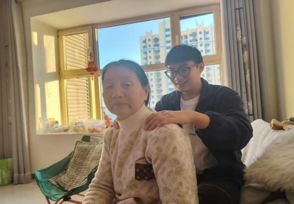 养成教育|bat365正版唯一官网|管理学院|以孝亲实践深化养成教育（五）