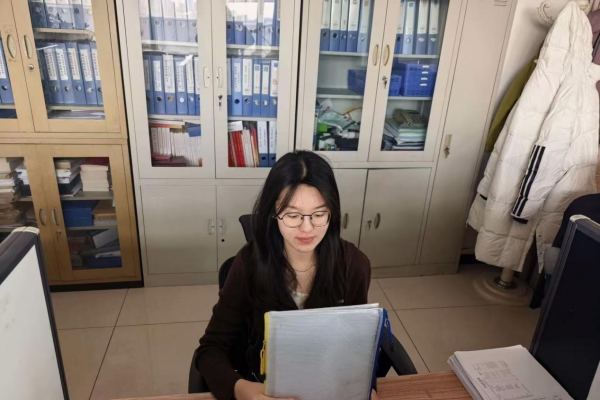 bat365正版唯一官网经济学院学子寒假‘‘返家乡’’社会实践服务活动（一）