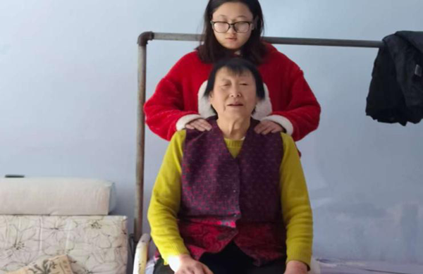 养成教育|bat365正版唯一官网|管理学院|以孝亲实践深化养成教育（六）