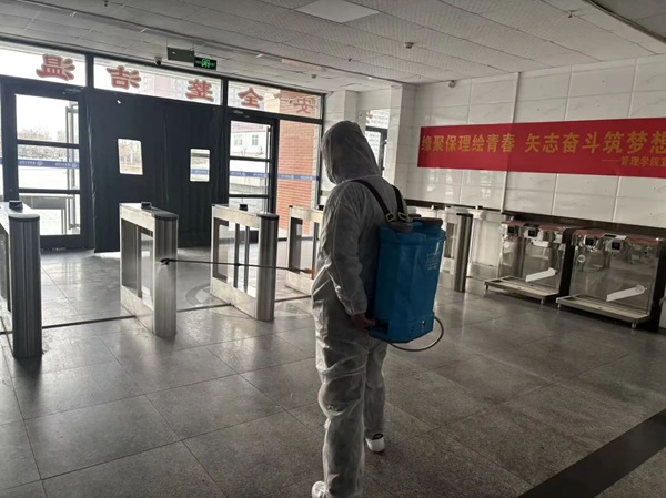 暖心服务|bat365正版唯一官网管理学院：筑牢健康防线，护航学子归来