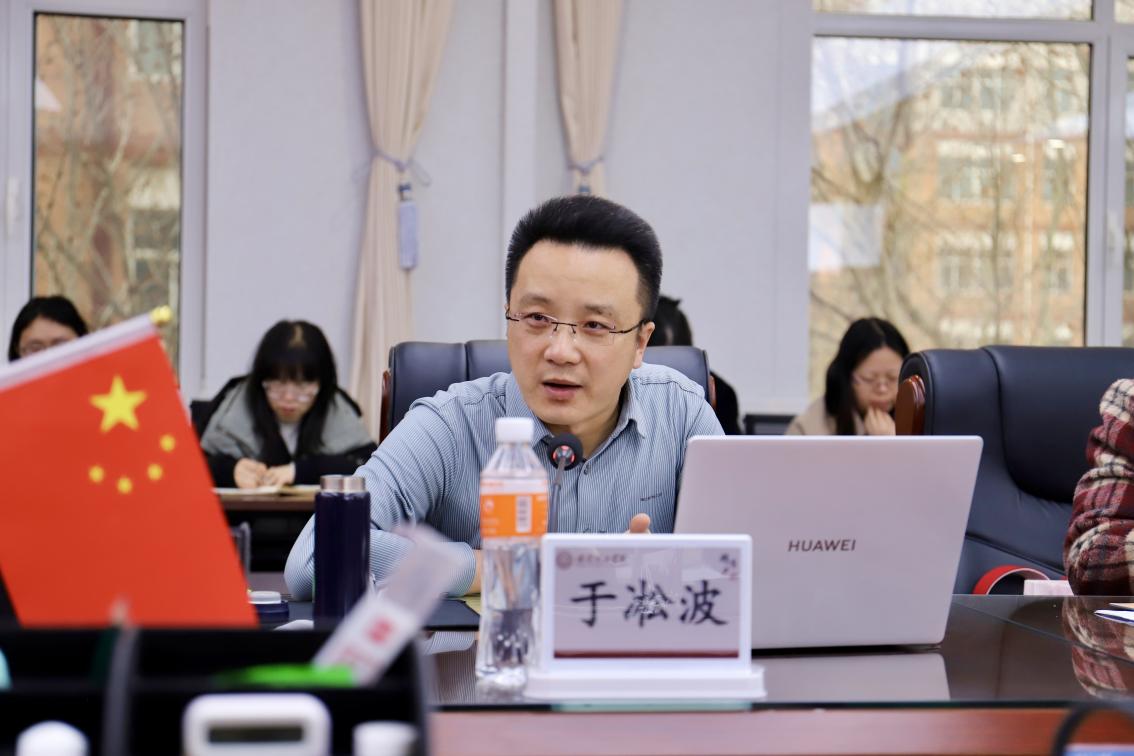 bat365正版唯一官网召开2025-2026-2学期初教学准备会