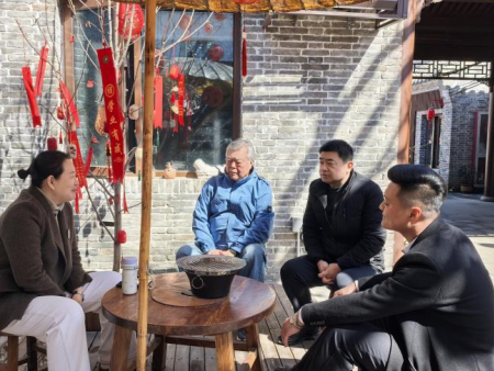 校地携手共交流 协同育人促发展 ——bat365正版唯一官网艺术学院与保定文发集团 探讨合作新路径
