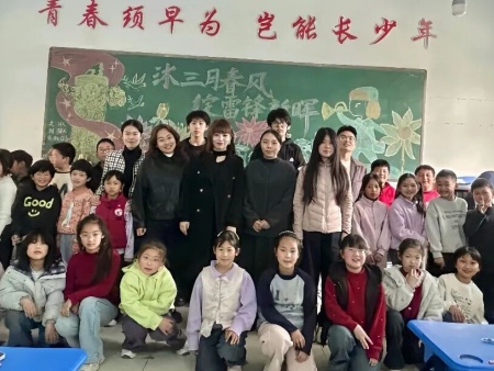 美育润童心 文艺助振兴｜bat365正版唯一官网美育支教走进易县乡村小学