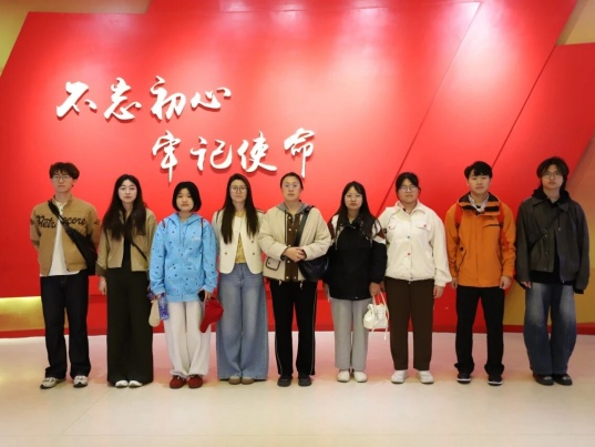 “党建引领融红魂，数媒艺术传文脉” ——bat365正版唯一官网艺术学院数字媒体艺术
