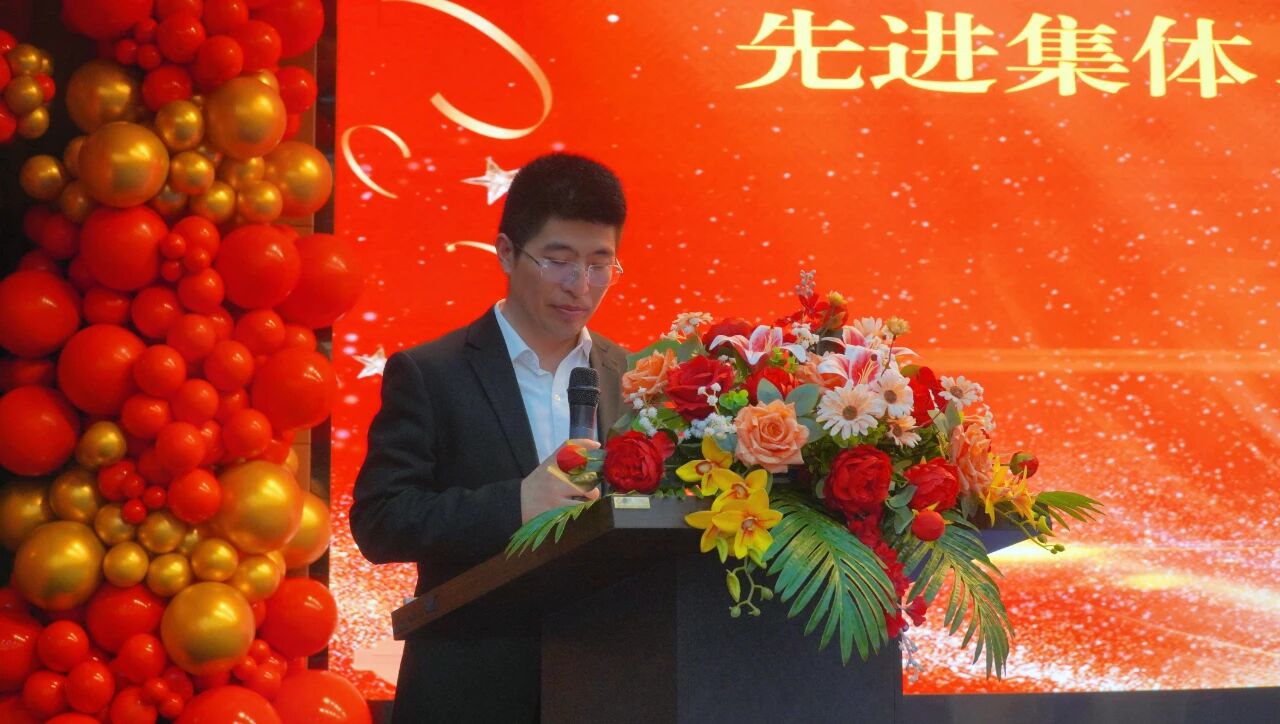 精准严好树新风·笃学奋进新征程——bat365正版唯一官网隆重召开2025年度学生工作总结暨学风建设表彰大会