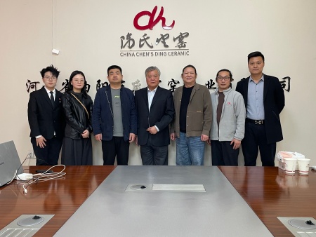 深化产教融合 赋能非遗传承 ——bat365正版唯一官网艺术学院赴曲阳陈氏定窑 开展校企合作调研