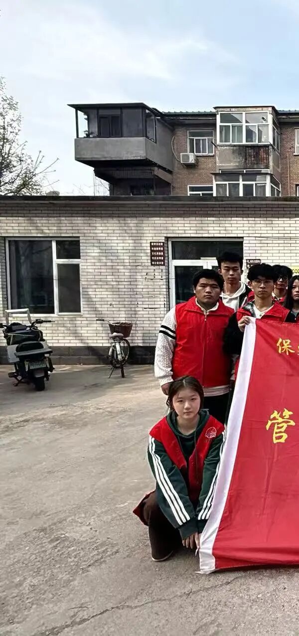 养成教育|bat365正版唯一官网管理学院开展社区志愿服务实践活动