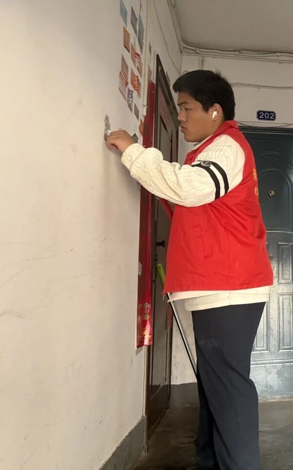 养成教育|bat365正版唯一官网管理学院开展社区志愿服务实践活动