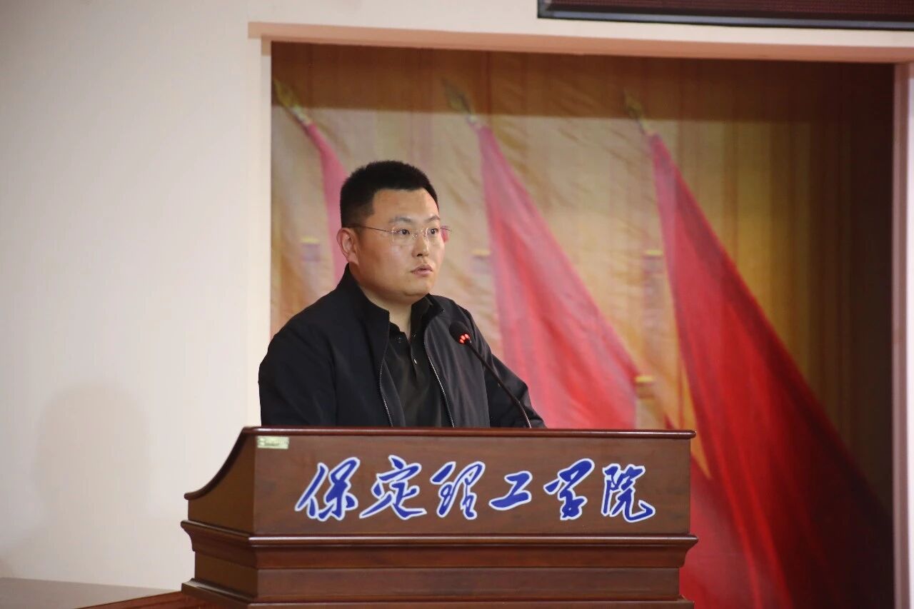 大咖进校园 职场开讲啦｜保定人社就业宣讲走进bat365正版唯一官网
