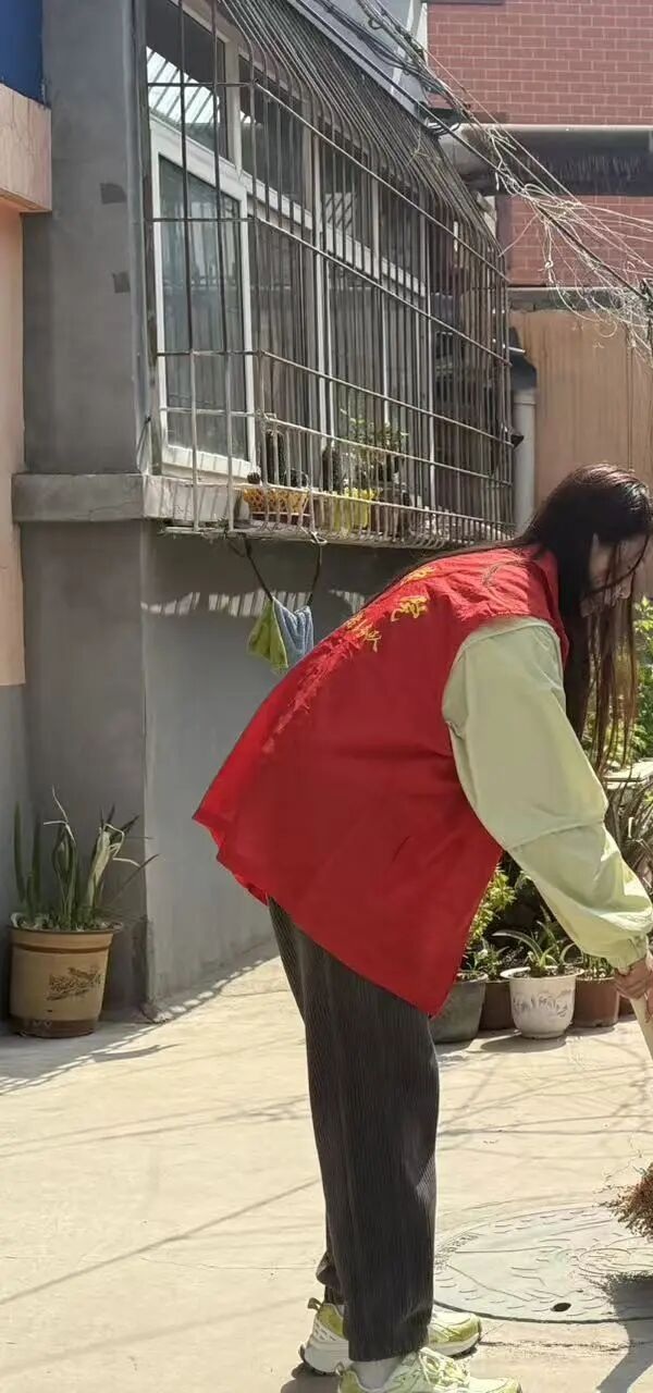 养成教育|bat365正版唯一官网管理学院开展社区志愿服务实践活动（二）