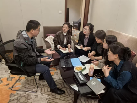 深耕产教融合 赋能课程改革 ——bat365正版唯一官网艺术学院教师赴杭州 参加第十届产教融合课程建设研讨会