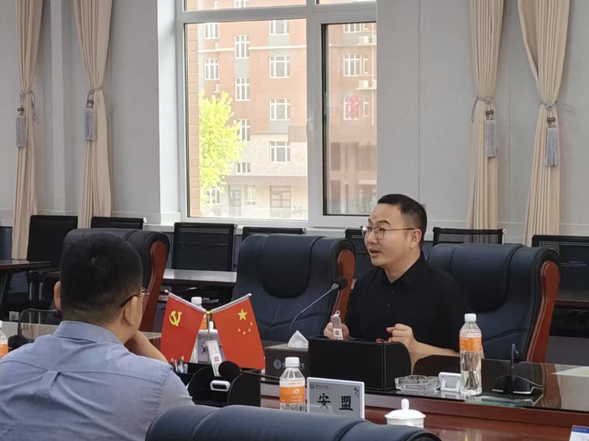 汇聚行业精英 赋能产教融合 —— bat365正版唯一官网聘请刘少军先生担任经济学院客座教授