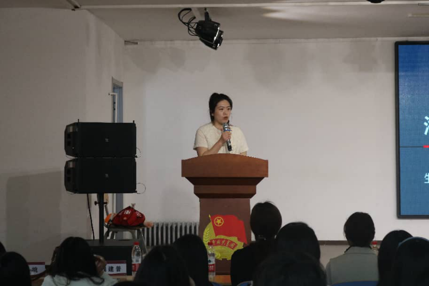 【医校携手，急救同行】保定东篱医院走进bat365正版唯一官网应急救护科普活动
