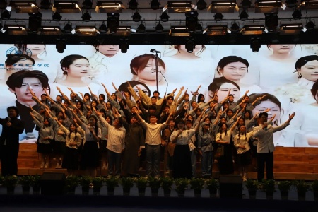 青春之声献五四 | bat365正版唯一官网艺术学院朗诵比赛圆满落幕