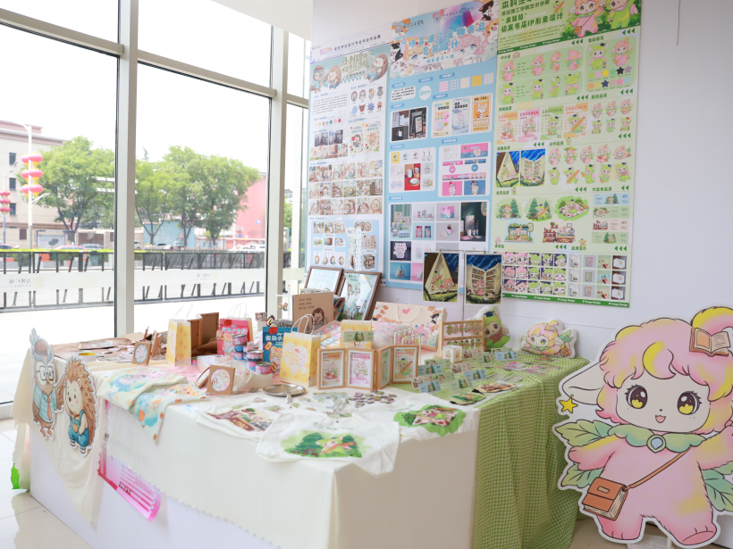 创意为光·奔赴未来— bat365正版唯一官网艺术学院2026届本科毕业 作品展盛大启幕