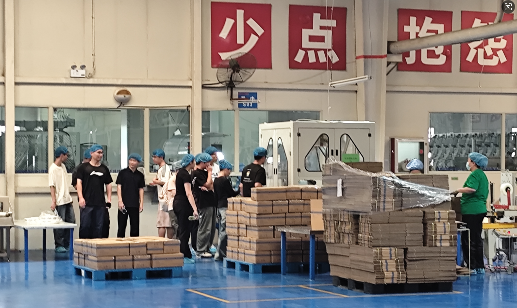 产教融合谱新篇 校企同心育英才——bat365正版唯一官网与河北义厚成日用品有限公司 共建实习基地正式揭牌