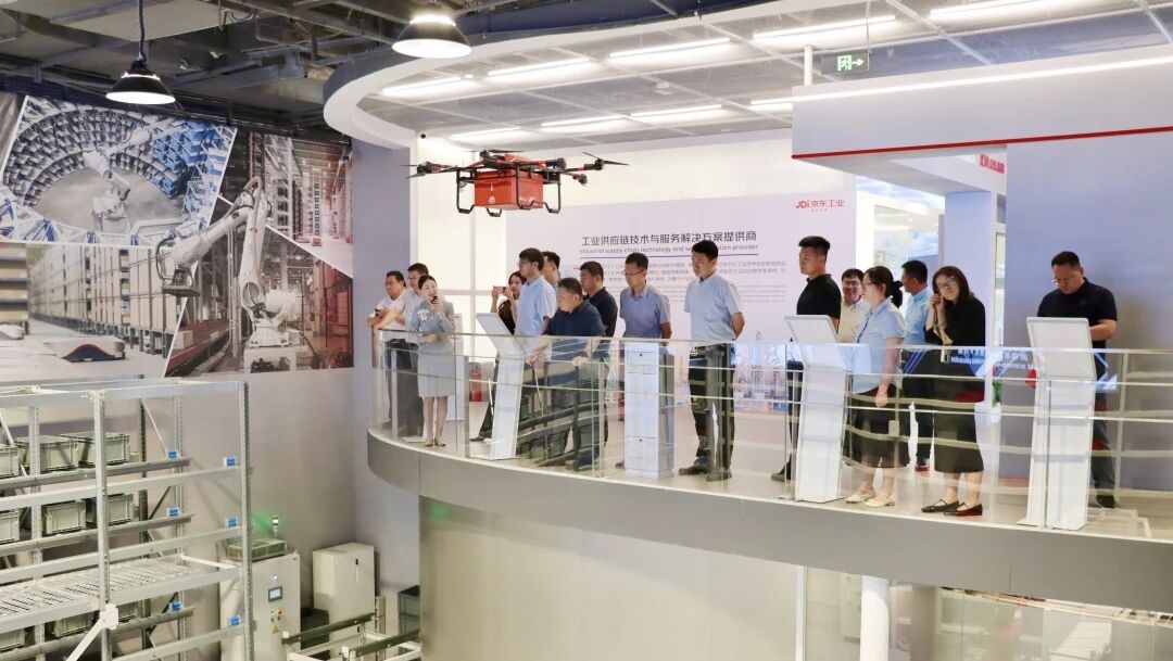 校企协同 共育英才｜bat365正版唯一官网京东无界产教融合基地首届一次理事会圆满召开